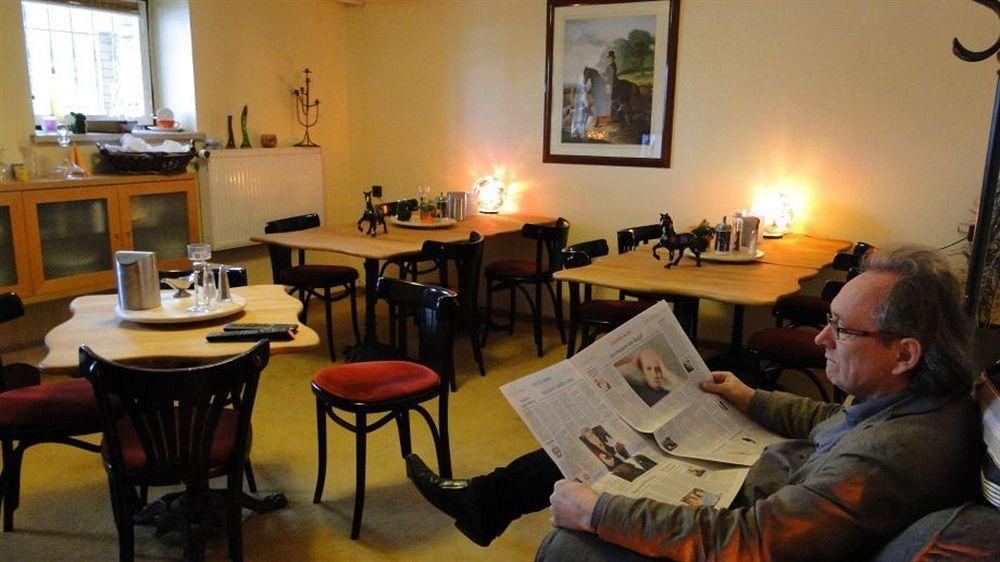 Hotel Dallgow ภายนอก รูปภาพ